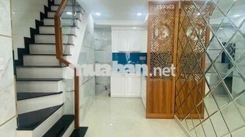 Hiếm MTKD Nguyễn Sơn, 3 Tầng Nhà Đẹp - Chỉ 3.6 Tỷ