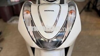 Honda SH Mode Trắng
