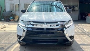 Mitsubishi Outlander 2019 Premium Trắng