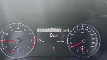 Kia Cerato Xám
