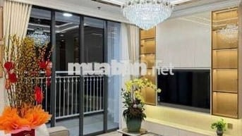 Chủ kẹt tiền bán gấp 3PN giá 14tỷ5 DT: 118m2. Vinhomes Central Park