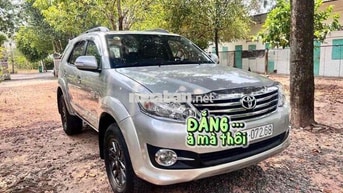 Toyota Fortuner 2016 2.7AT Bạc