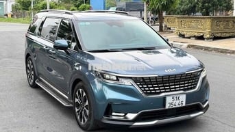 Kia Carnival Signature 2022 4v6 km