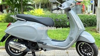 Piaggio Vespa 125 ABS 2024 Xám