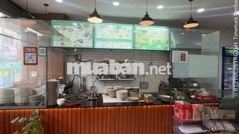 Cần sang mặt bằng kinh  doanh 1033 CMT8