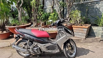 Yamaha Nouvo 4 Đen bạc