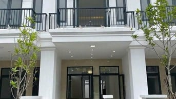 🏠 NHÀ PHỐ SỔ SẴN - THU NHẬP NGAY 10TR/THÁNG - SÁT CẠNH KCN VSIP 3
