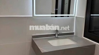 Cần bán 1 căn nhà mới . Mặt tiền DT741. Ngay Cổng Xanh