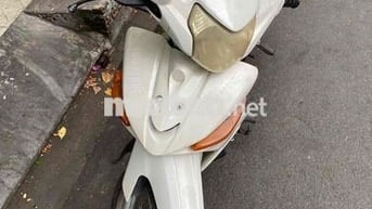 cầm nhượng lại yamaha taurus màu trắng