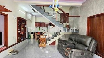 NHÀ ĐÔNG HOÀ 100M2 SÂN Ô TÔ -GIÁ CHỈ 990 TRIỆU