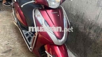 Honda Lead 125 Đỏ