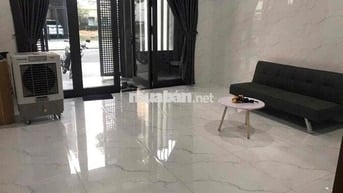 Cho thuê nhà nguyên căn 2 tầng đường Nguyễn Dục-Làng Đại Học.