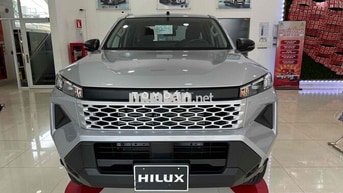 Toyota Hilux Số sàn | Ưu Đãi | Xe Giao Ngay