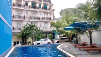 Cho Thuê Nhà Phố Ngay Chung Cư Picity tX13 DT 250m2 1Trệt 3Lầu 4Pn 5Wc