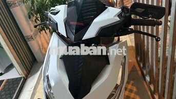 Honda Click Trắng