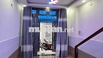 cho thuê nhà mới đẹp.full nội thất. 2pn 3wc. Phạm Ngũ Lão Q1