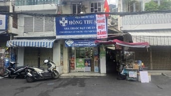  CHO THUÊ MẶT BẰNG KINH DOANH NGAY GÓC NGÃ TƯ - TRUNG TÂM PHÚ NHUẬN