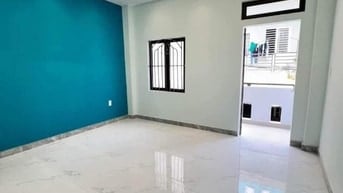 750 triệu nhà sát chợ phú lạc , bến xe quận 8