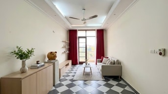 Nhà Mặt Phố Kinh Doanh DT 68m2 Sổ 65.5m2 MT 3M 5 Tầng 7PN 5VS-40.5 tỷ