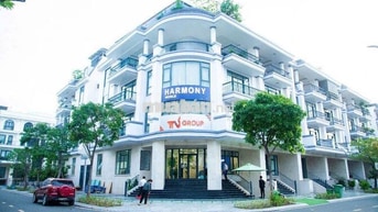 CHÍNH CHỦ CHO THUÊ TÒA NHÀ VĂN PHÒNG CĂN GÓC– VẠN PHÚC CITY