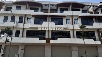 Cho thuê tòa căn hộ 9 phòng ngủ full nội thất đầy đủ gần Khu LotteMart