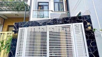 Nhà lầu 4 phòng mới đẹp hẻm đường 30/4