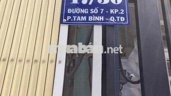 Cho thuê nhà nguyên căn 4x12.5m, 2 WC, 2PN. Vị trí thuận lợi.