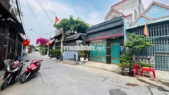 NHÀ SHR_đã Hoàn Công Dt sàn 199,9m2_3 tầng_4pn_DT 126,4m2