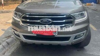 Ford Everest Nâu 7 chỗ