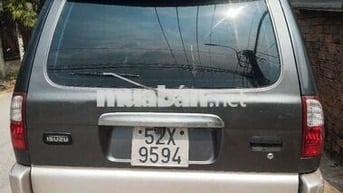 Isuzu màu Xám