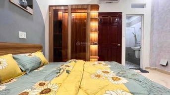 BÁN GẤP NHÀ QUẬN 2 - DT 64M2 NGUYỄN VĂN HƯỞNG-GIÁ 2TỶ200 LH 0769218984