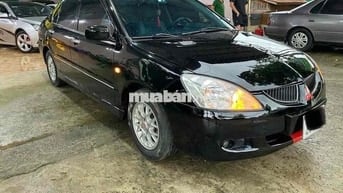 Mitsubishi Lancer Đen 5 chỗ