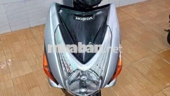 Honda Click Bạc Zin