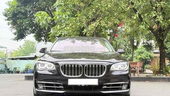 BMW 760Li 2012