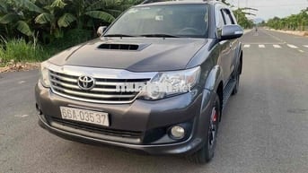 Toyota Fortuner 2014 Xám