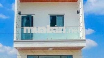 CHO THUÊ NHÀ 3 TẦNG KDC CỬU LONG CẦN THƠ CÁCH ĐẠI HỌC Y DƯỢC 500m