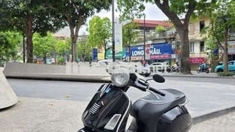 Vespa GTS 125ie 2011 nhập biển 05050
