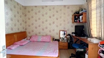 Cần bán căn hộ chung cư tại đường Trần Quý Kiên, phường Dịch Vọng