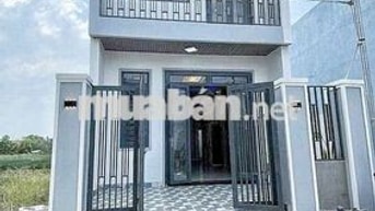 Bán nhà 1trệt1lầu sổ hồng riêng, dt 72m2 ngay KDC Phong Phú giá 980tr