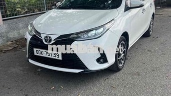 Toyota Vios 2022G tự động Trắng gia đình