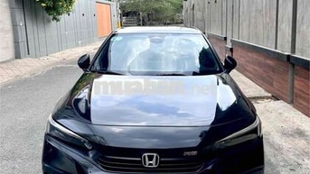 Honda Civic RS Đen 5 chỗ