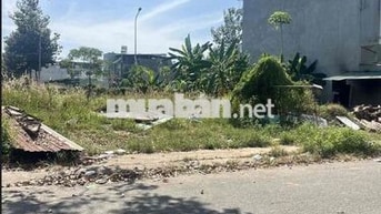 Kẹt Tiền Cần Bán Gấp Lô Đất 200m2- 650 Triệu gần chợ đêm Bàu Bàng