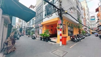 Bán nhà 2MT Phường Tân Định Q1 dt: 4m x 11m 1 lầu giá 11 tỷ. 