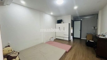 Cho thuê nhà 2pn hẻm xe hơi đường Trường Chinh quận Tân Bình