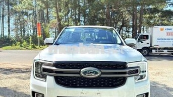 Ford Ranger XLS Trắng 2 cầu 2026