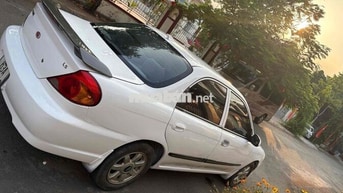 Kia Spectra Trắng 5 chỗ