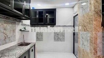Ngay ngã tư Phú Nhuận 3 tầng 2PN chỉ 1.85tỷ nhà mới đẹp dọn vào ở ngay