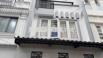 TTQ10, xe hơi vào nhà 5 tầng, 39m2. Giá 8.45 tỷ. Gần trường Việt Úc