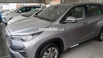 Toyota Innova Cross HEV 2025 Bạc mới 100%