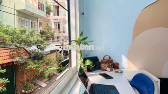 Studio cửa sổ lớn , View thoáng Nguyễn Tri Phương - Thành Thái